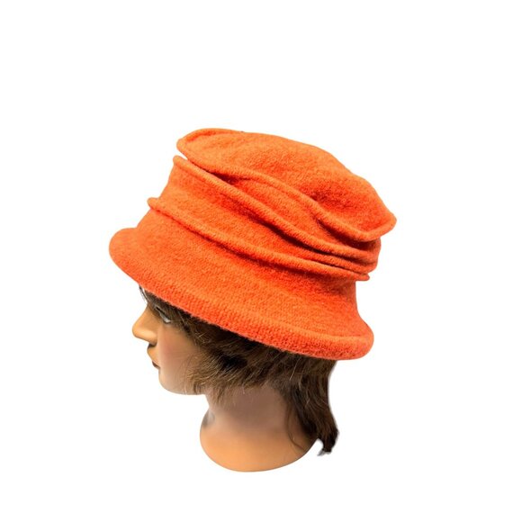 KaKyCo Women's Orange Wool Knitted Cloche With Flowers With Embellishment - Picture 5 of 8